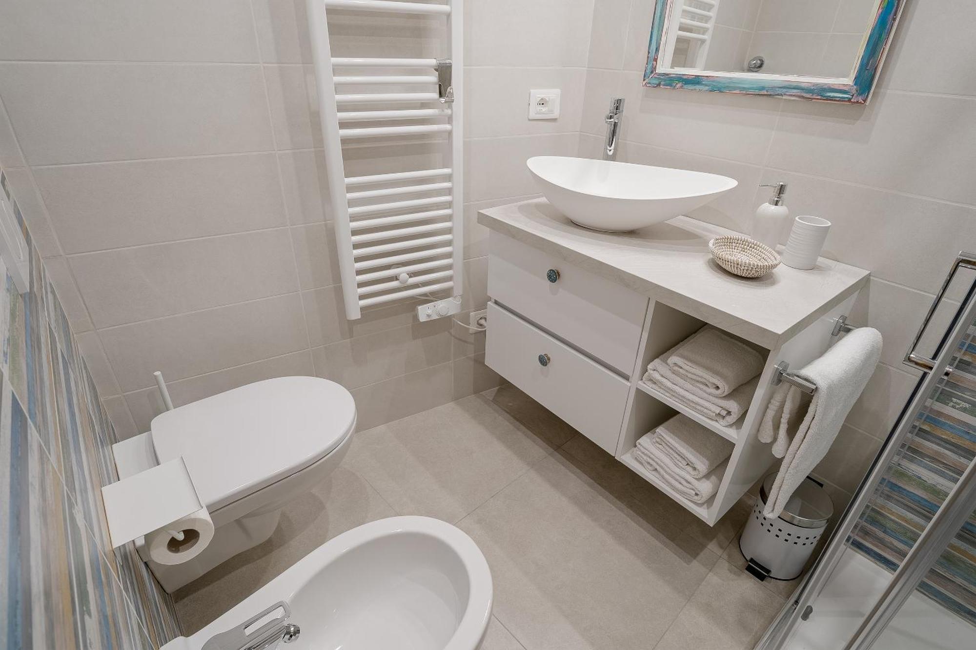 Azurea Home Central & Roomy Flat サンレモ エクステリア 写真